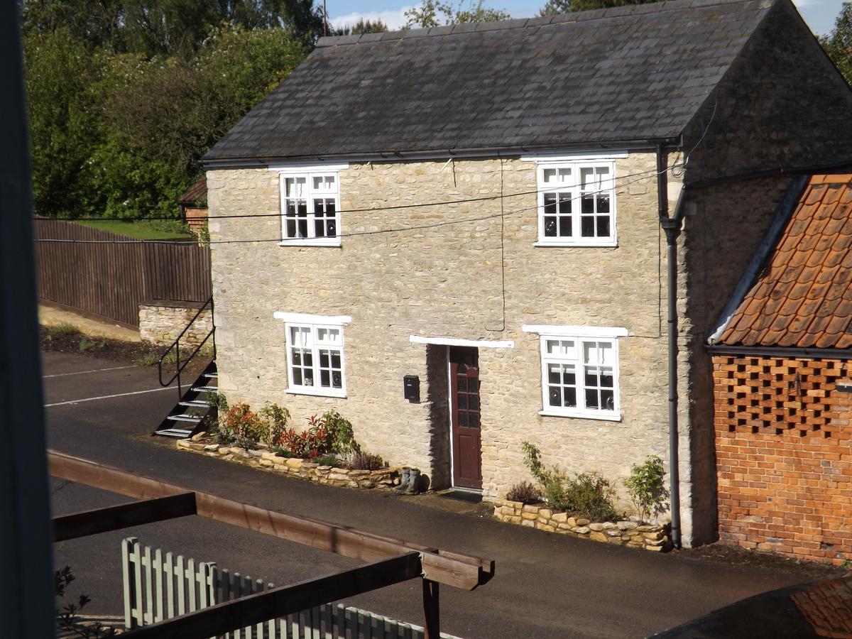 The Vane Arms Sudborough Exterior photo
